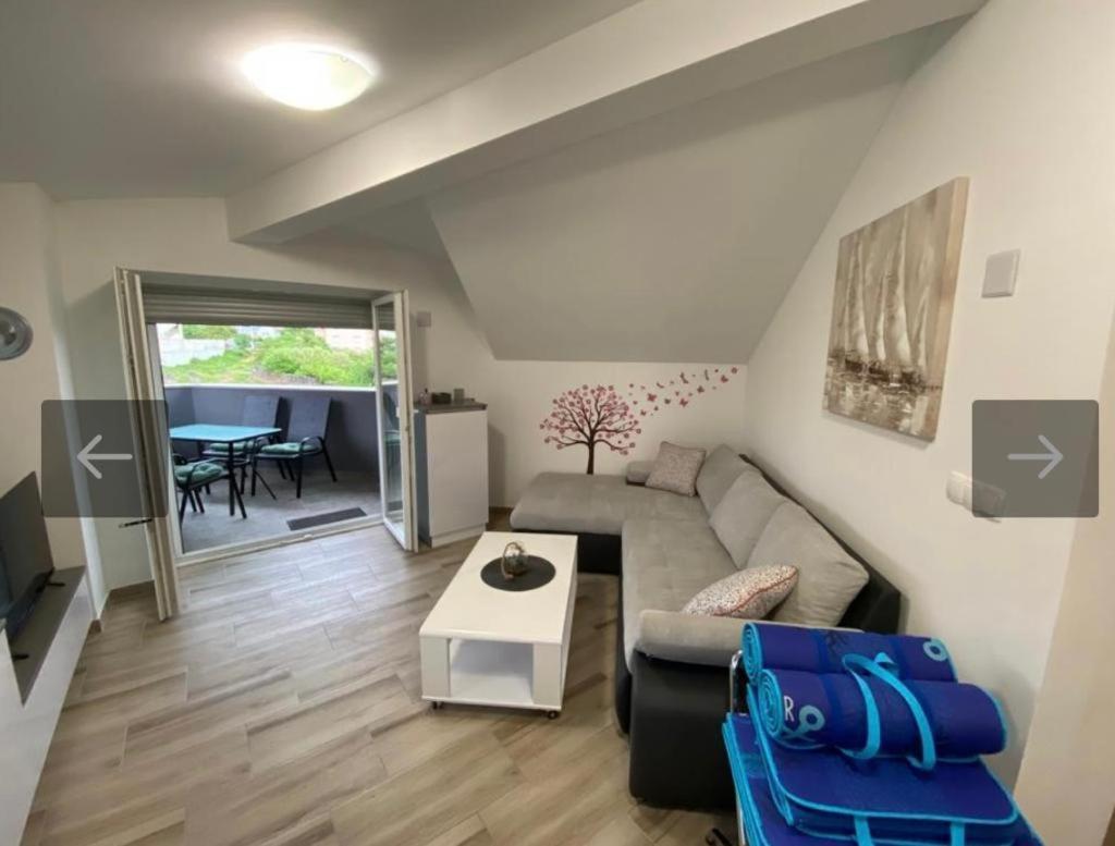 Apartmani Jedro Šilo Eksteriør billede