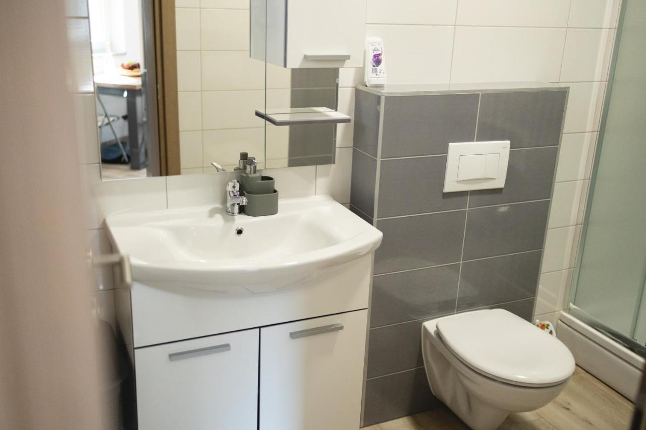 Apartmani Jedro Šilo Eksteriør billede